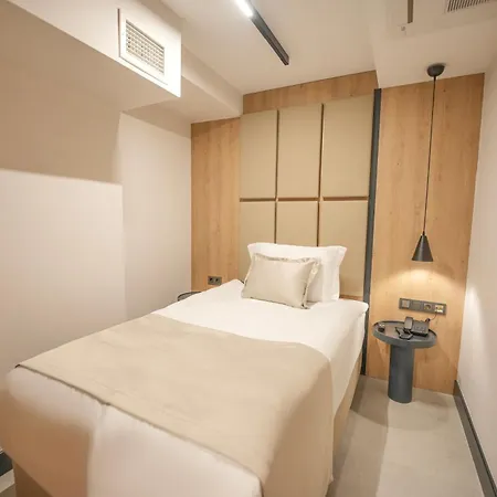 Aylin 马尔马里斯