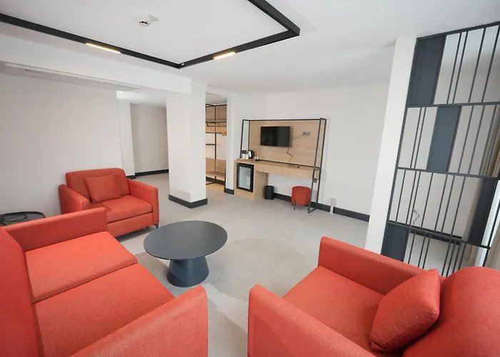 Aylin מלון מרמריס